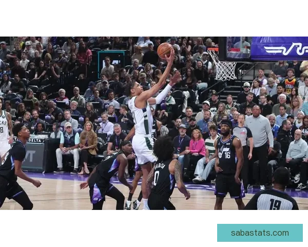 贝利33分助爵士大胜雄鹿结束四连败雄鹿近十二战十负