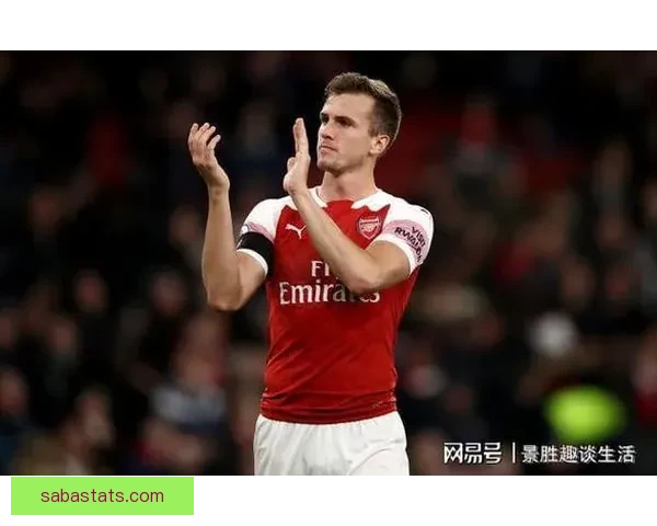 李凯尔：华子实力出众能融入球队 客场战胜强队才有总冠军希望